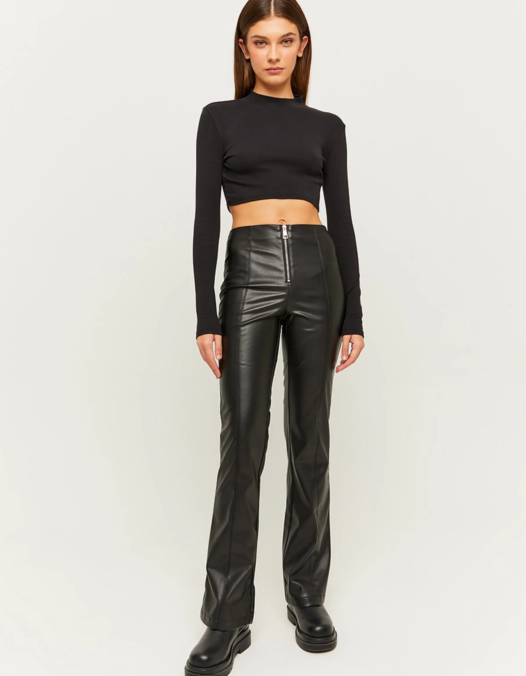 Tally Weijl Pantaloni^Pantaloni Flare in Similpelle Neri