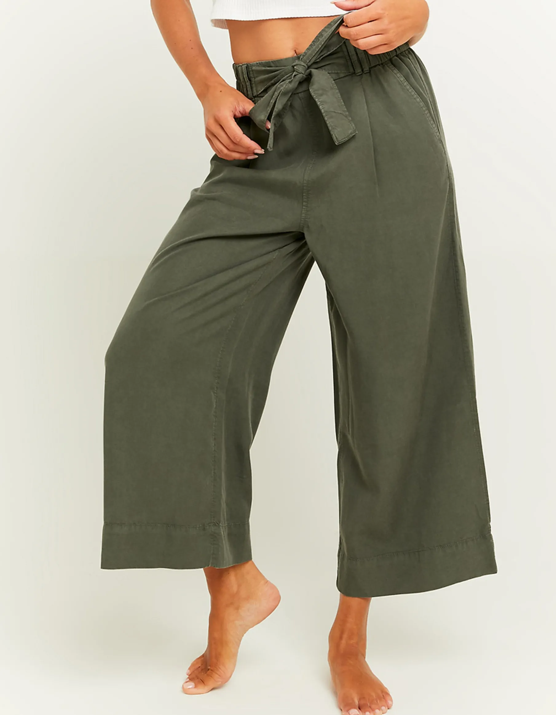 Tally Weijl Pantaloni^Pantaloni Leggeri Verdi con Fascia Elastica in Vita