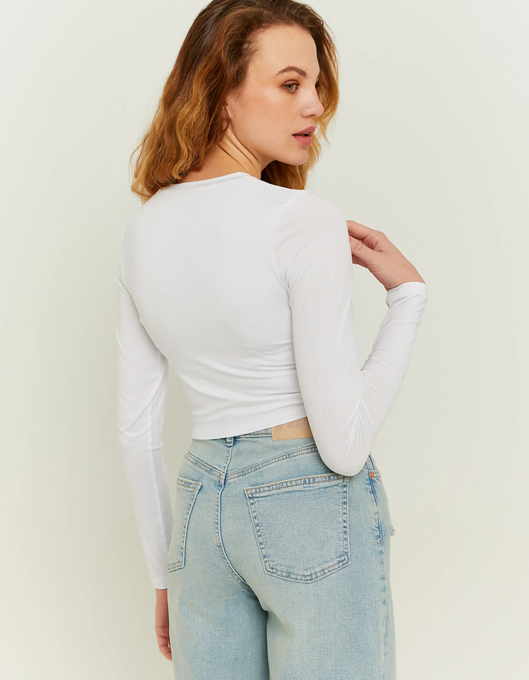 Tally Weijl Top^Top Corto Bianco con Cut Out Cuore