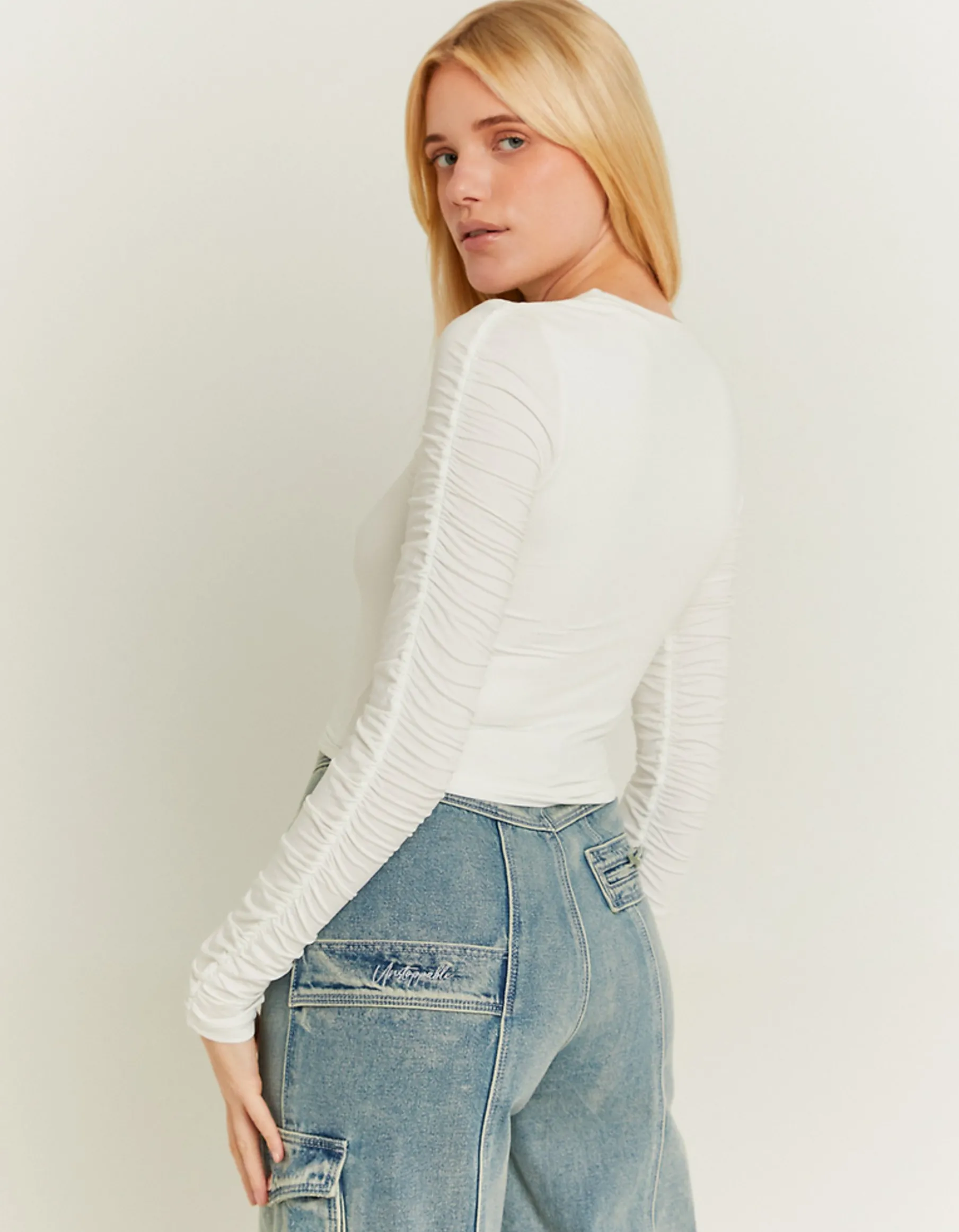 Tally Weijl Top^Top Corto Bianco con Dettaglio Fancy