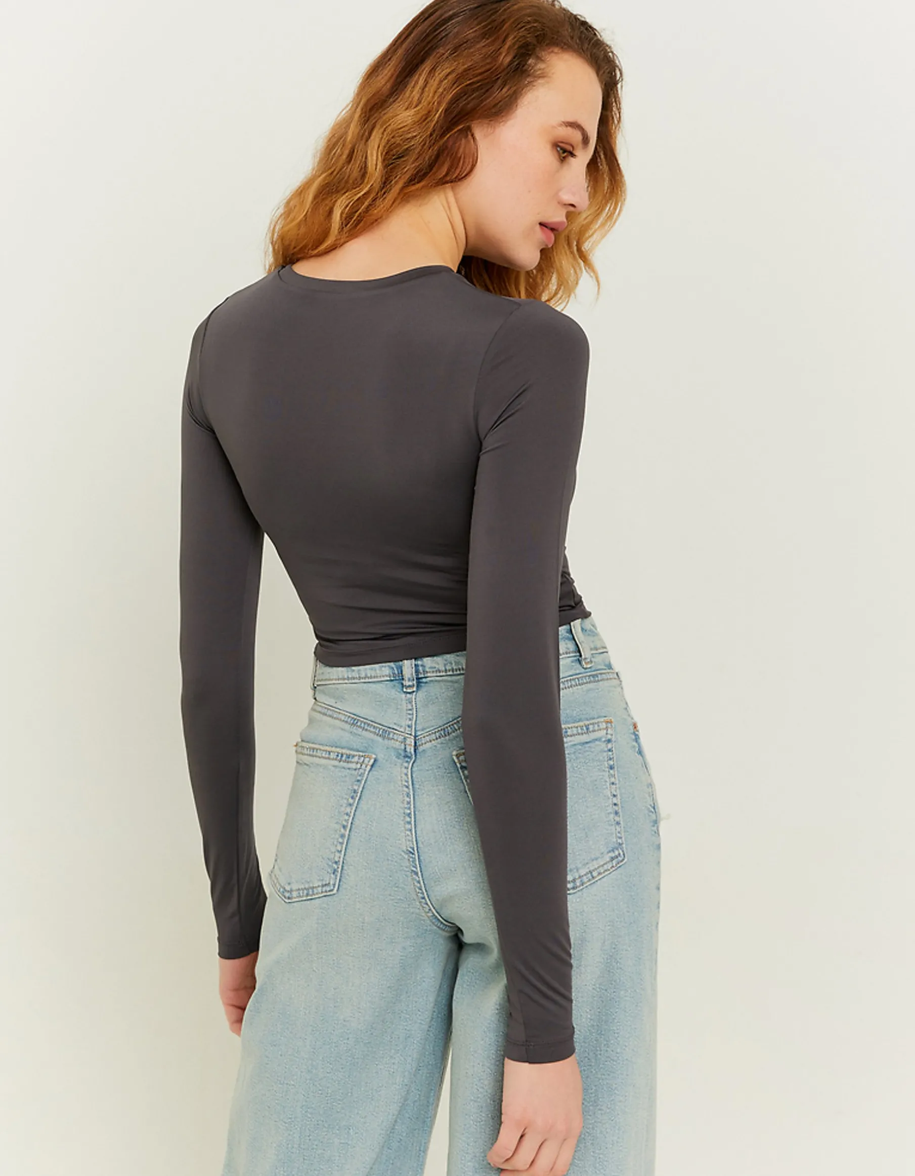 Tally Weijl Top^Top Corto Grigio con Cut Out Cuore