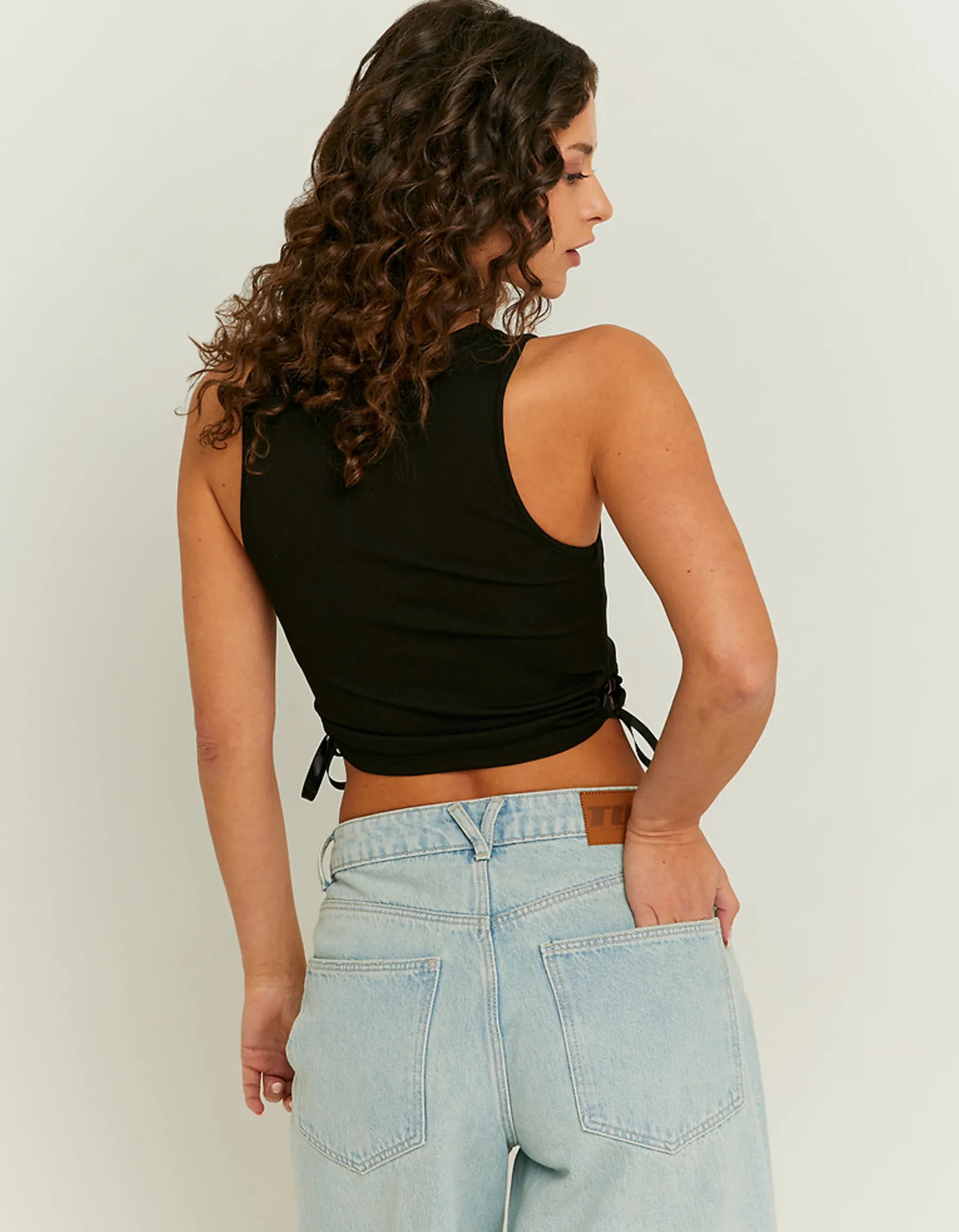 Tally Weijl Top^Top Corto con Cut Outs Laterali